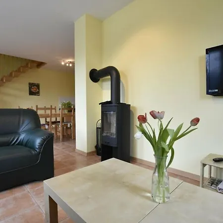 Ferienhaus 5-room In With Garden Zierow