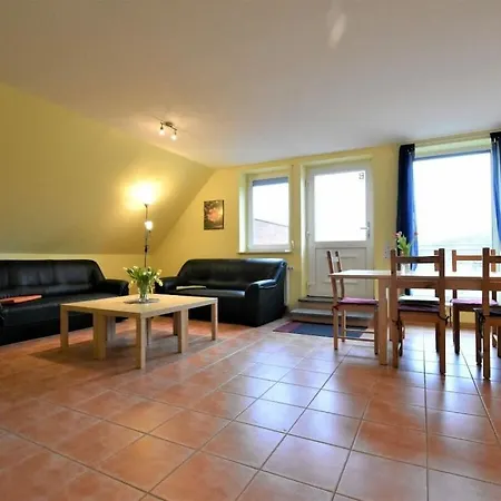 5-room In With Garden Ferienhaus