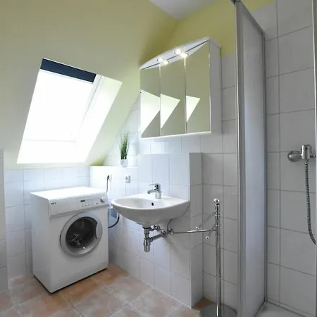 Ferienhaus 5-room In With Garden Zierow
