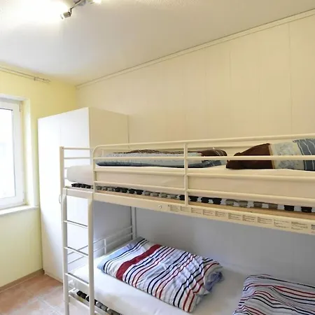 5-room In With Garden Ferienhaus